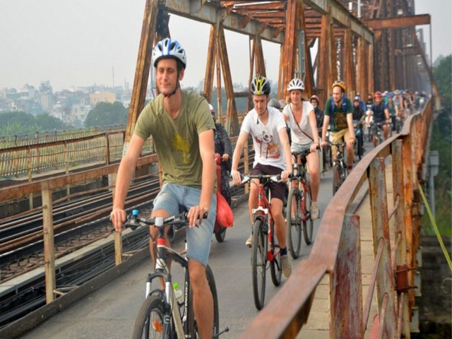 Electric-Assisted Bike Hanoi Bat Trang Village